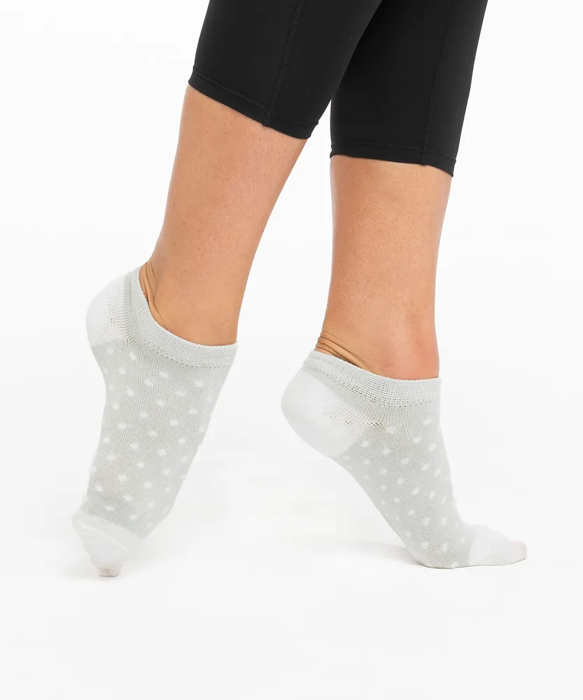 Snowflake Kisses Socks