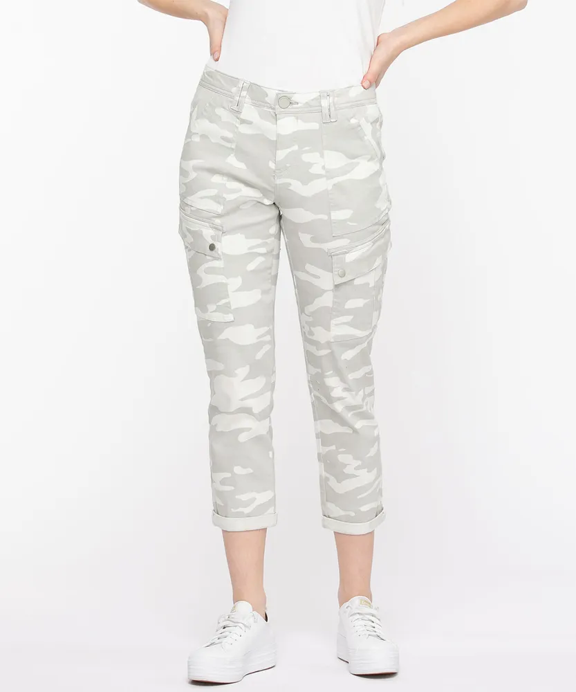 Democracy "Ab"solution Camo Utility Crop