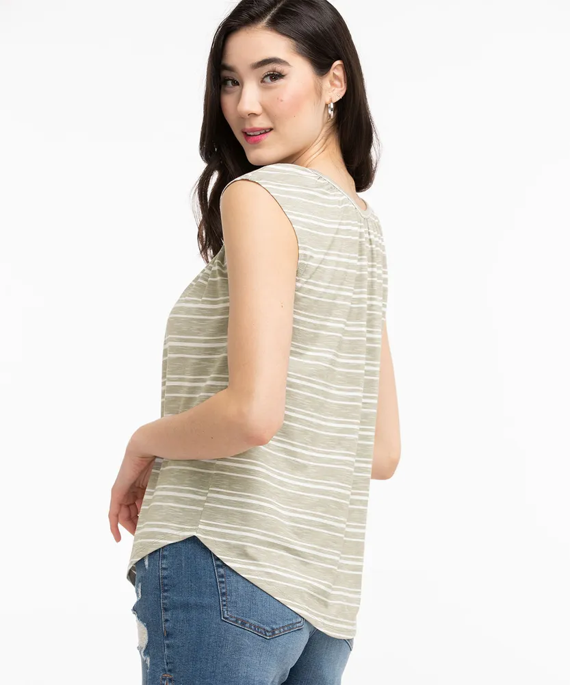 Short Sleeve Ruched Neck Tee