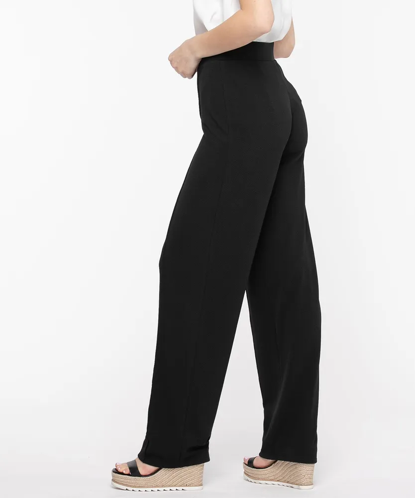 Straight Leg Pull-On Pant