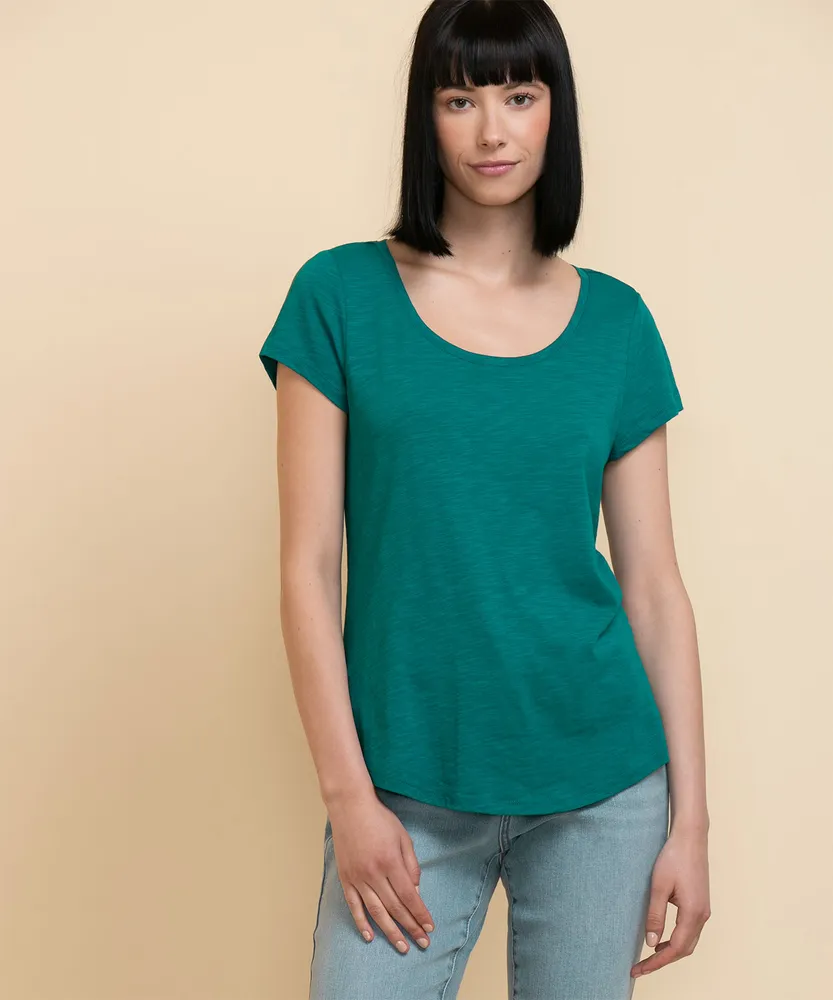 Scoop Shirttail Tee