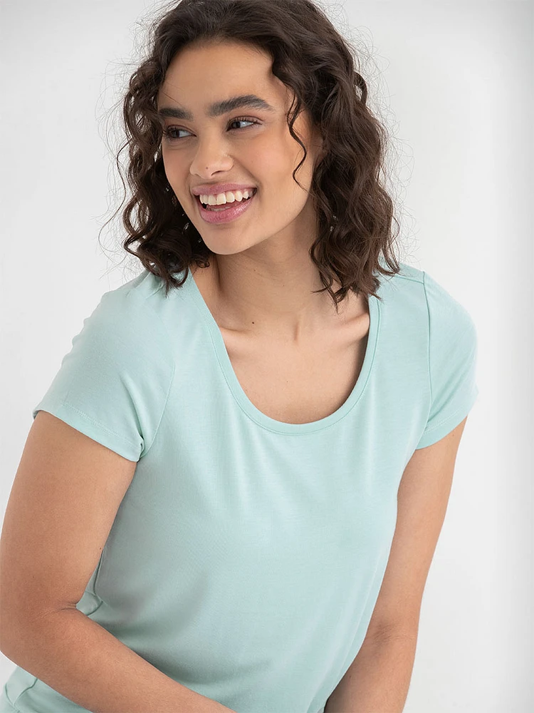 Scoop Neck Shirttail T-Shirt