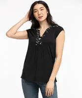 Short Sleeve Ric Rac Trim Top