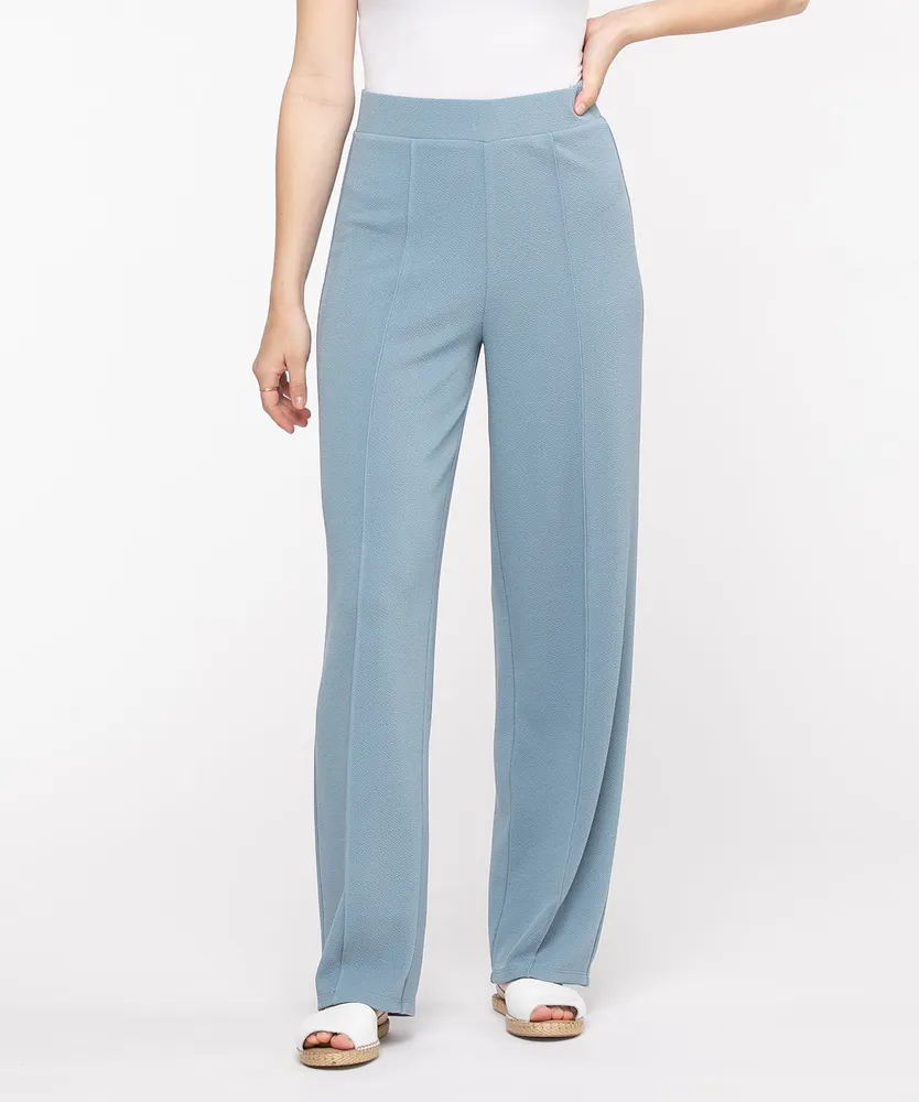 Straight Leg Pull-On Pant