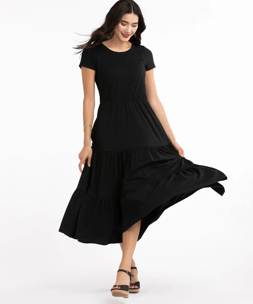 Short Sleeve Tiered Maxi Dress