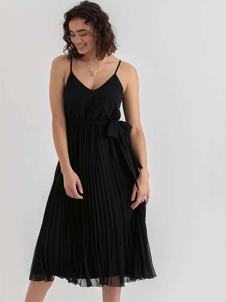 V-Neck Pleated Skirt Midi Dress