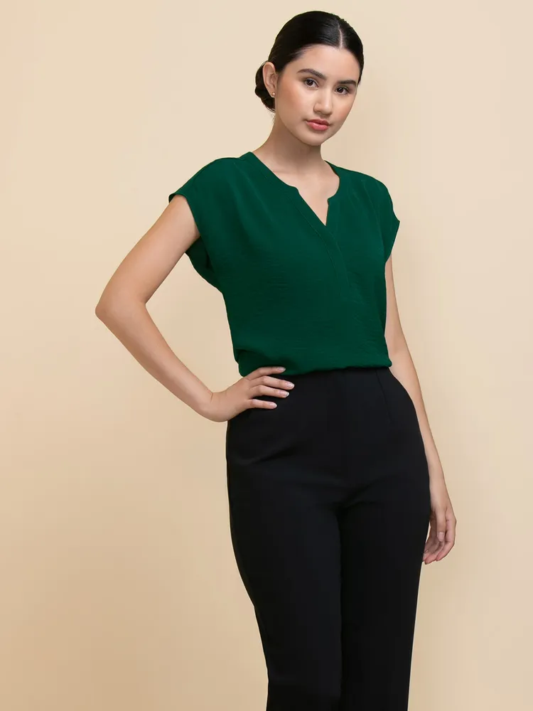 Linny Extend Sleeve Henley Blouse