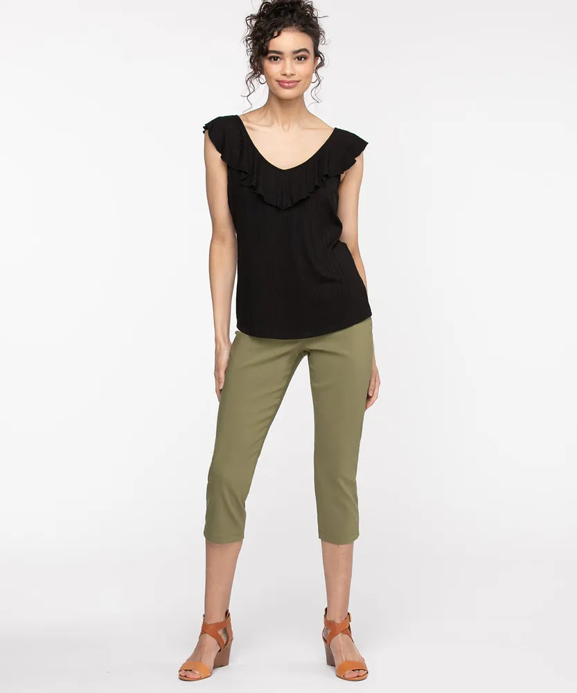 EcoVero™ Ribbed Ruffle Top