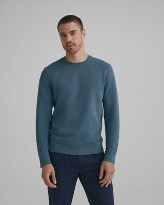 Essential Sweatshirt