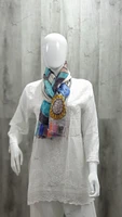 Cashmere scarf crayons