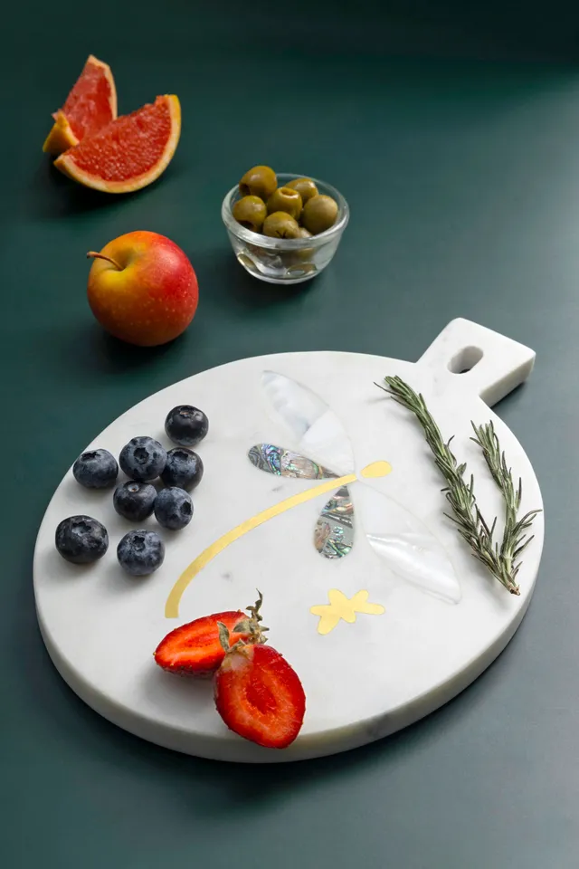 GAURI KOHLI Moonlight Marble Serving Board with Knives