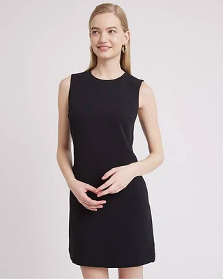 Sleeveless Crew-Neck Straight Dress