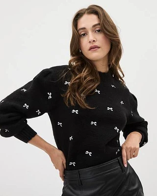 Long-Sleeve Crew-Neck Spongy Pullover with Scalloped Trims