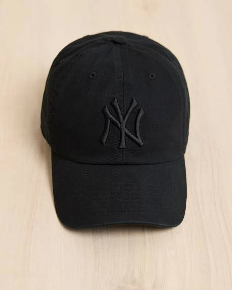 Black NY Yankees Classic '47 Clean Up Cap