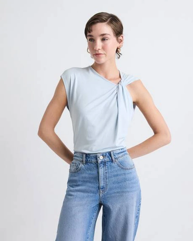 Sleeveless Crew-Neck Top with Twisted Detail