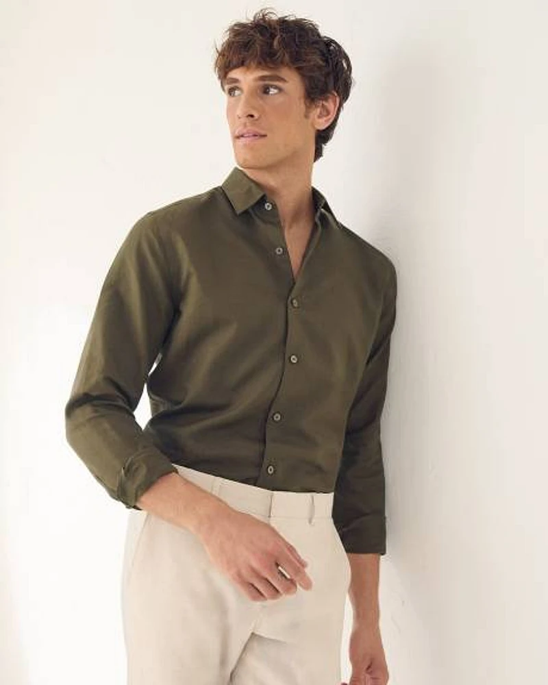 Tailored-Fit Linen Dress Shirt