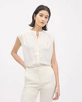 Extended-Sleeve Crew-Neck Buttoned-Down Blouse