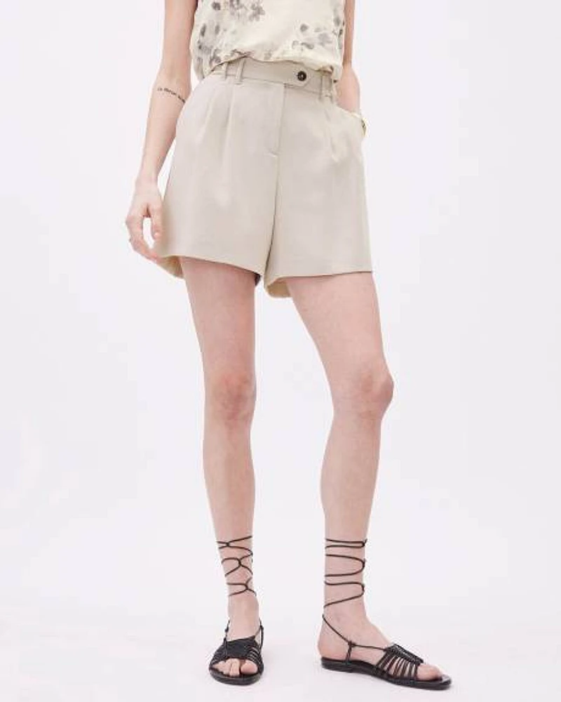 Crepe High-Waisted Short