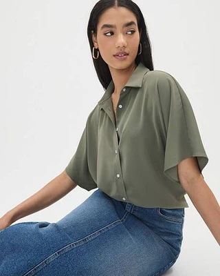 Short-Sleeve Buttoned-Down Blouse with Shirt Collar