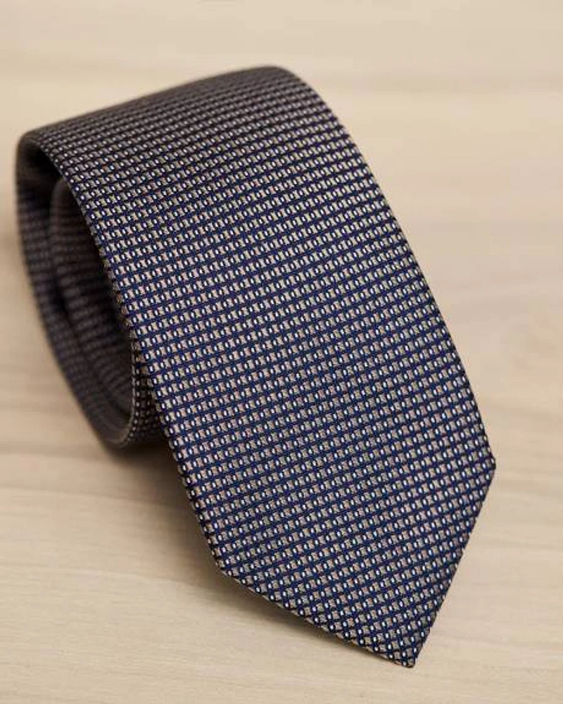 Regular Tie with Textured Geometric Pattern