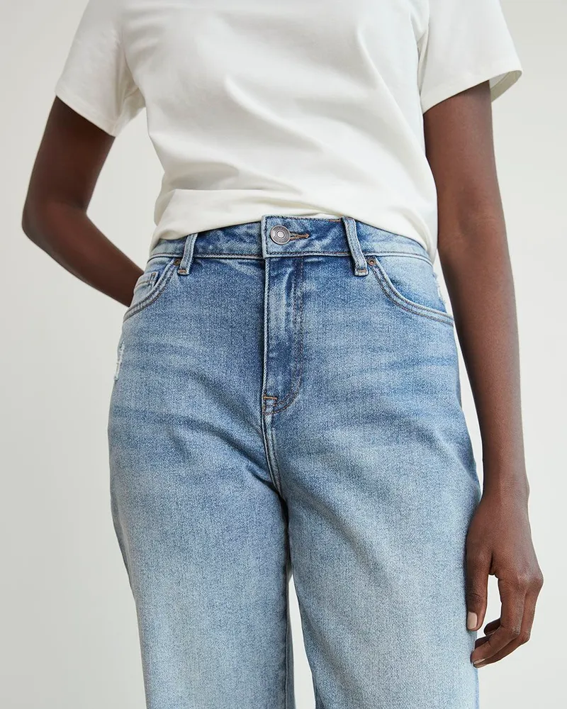 Light-Wash High-Waisted Straight Ankle Jeans - 27"
