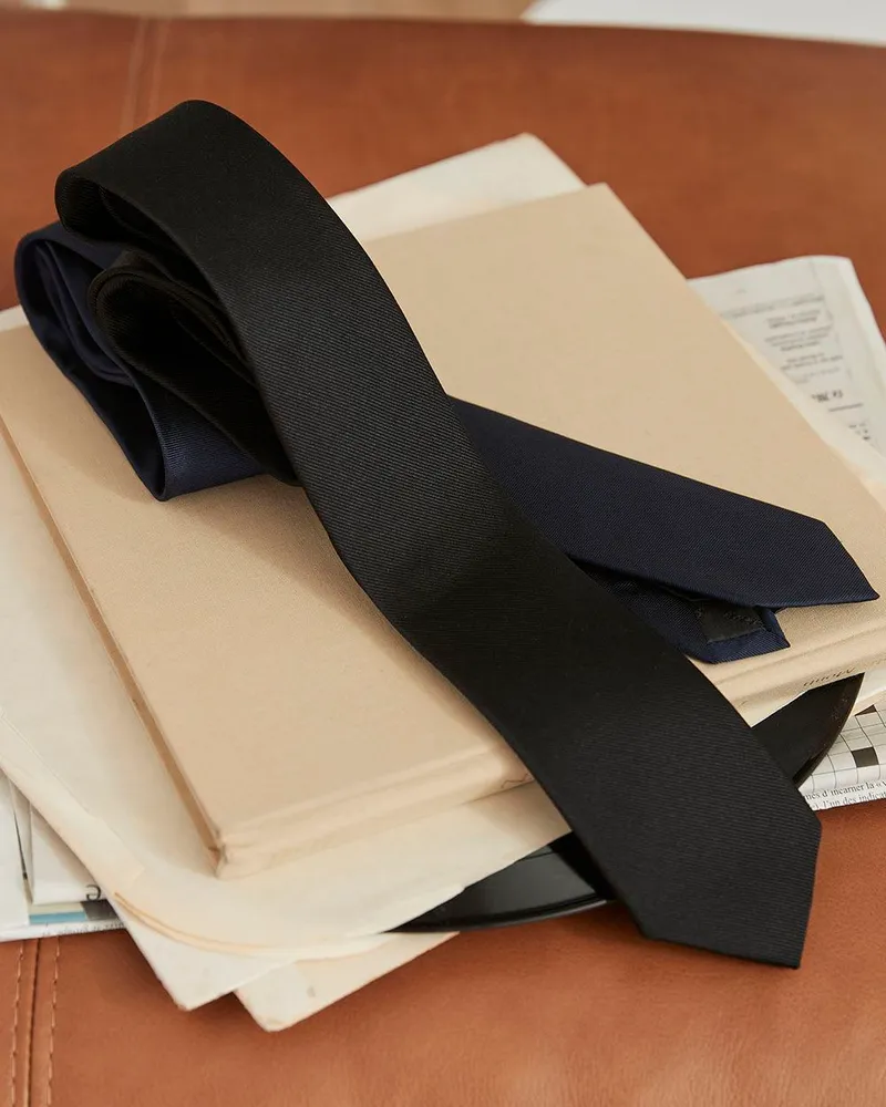 Regular Black Solid Tie