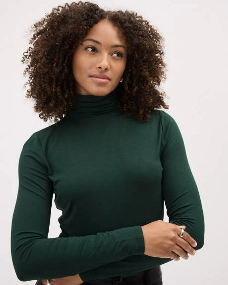 Fitted Long-Sleeve Mock-Neck Tee