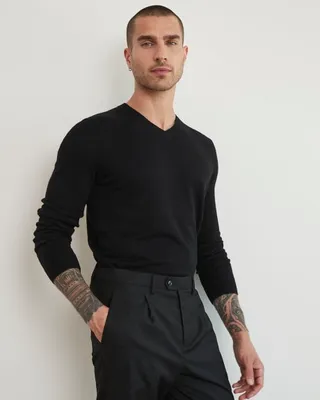 RW&CO. - Basic Long-Sleeve V-Neck Sweater
