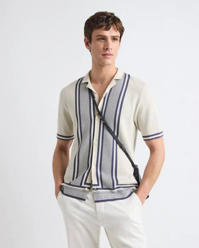 Short-Sleeve Buttoned-Down Sweater Shirt with Camp Collar