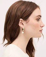 Boucles d'Oreilles Dorées avec Pendentif en Perle