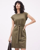 Extended-Sleeve Crew-Neck Shift Dress