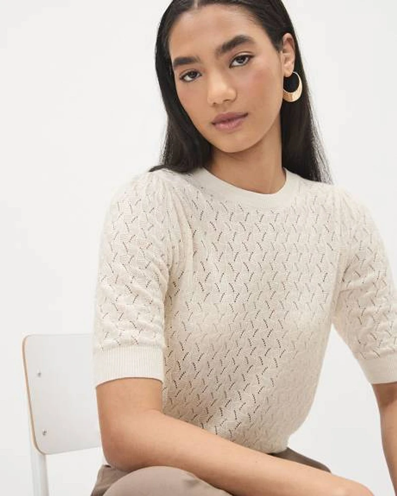 Short-Puffy-Sleeve Classic Sweater with Crew Neckline