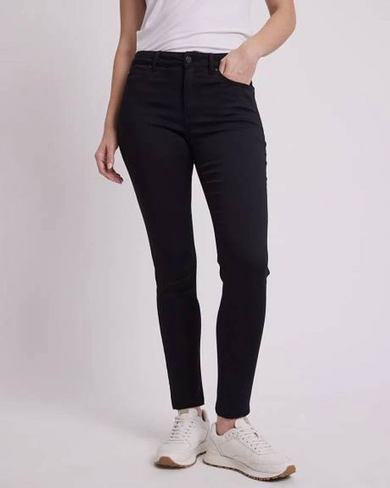 Mid-Rise Black Natalie Ankle Jegging