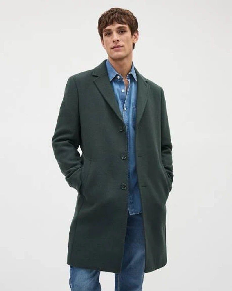 Classic Wool Coat with Tailored Collar