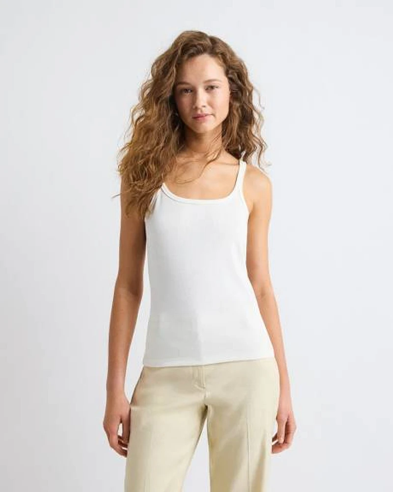 Camisole Côtelée à Col Dégagé et Bretelles Spaghetti