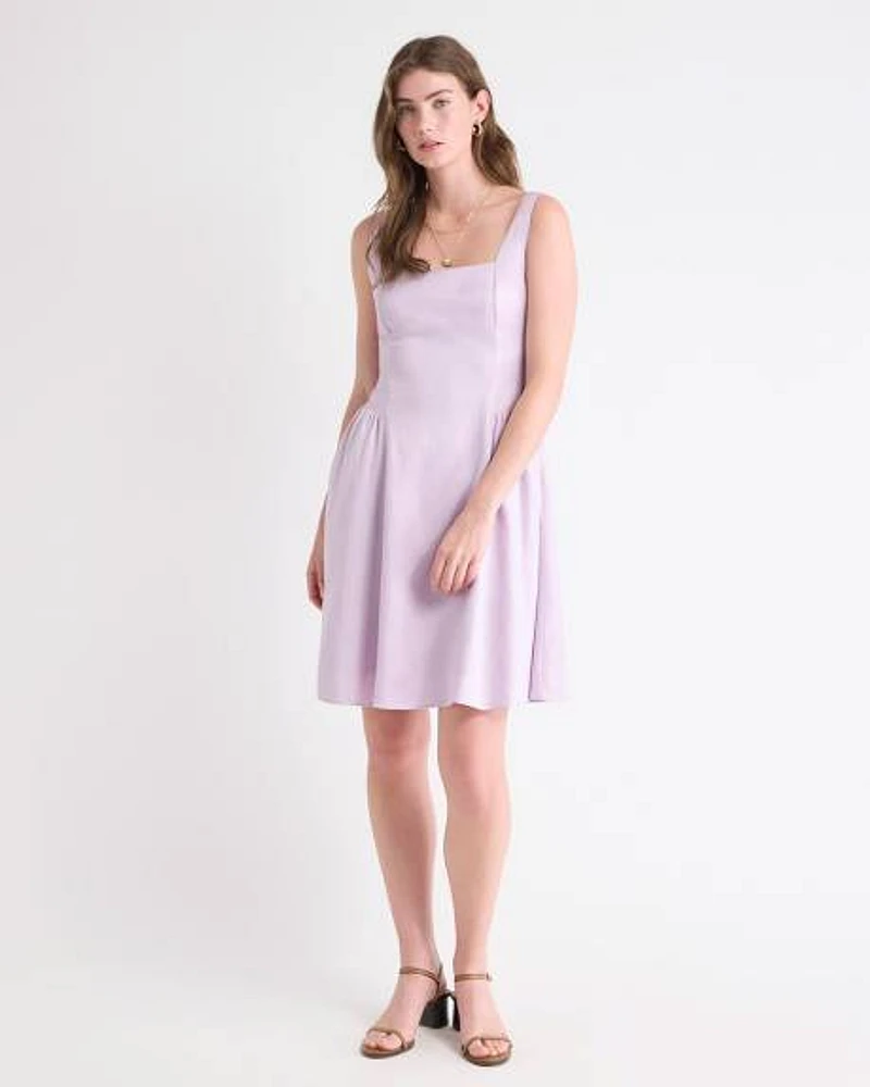 Sleeveless Mini Cocktail Dress with Square Neckline