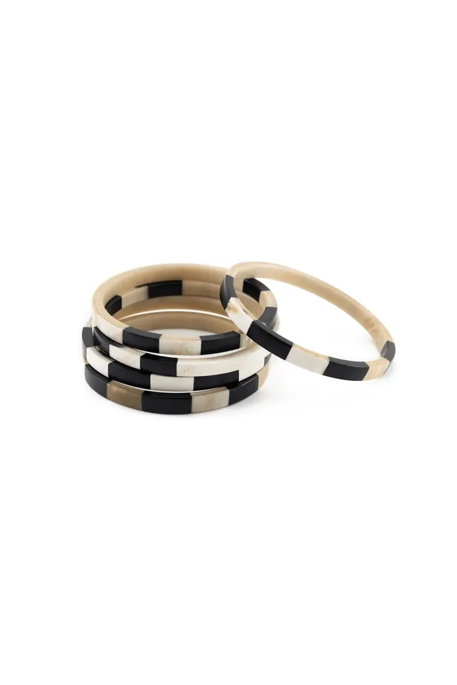 BLACK & WHITE BANGLE SET