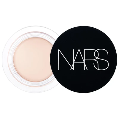 Soft Matte Complete Full Coverage Longwear Concealer with Hyaluronic Acid