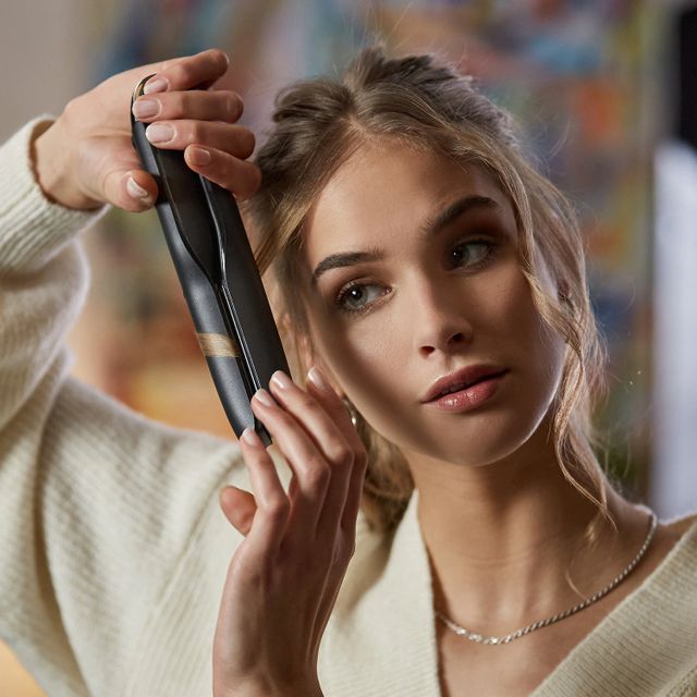 Unplugged Styler - Cordless Flat Iron