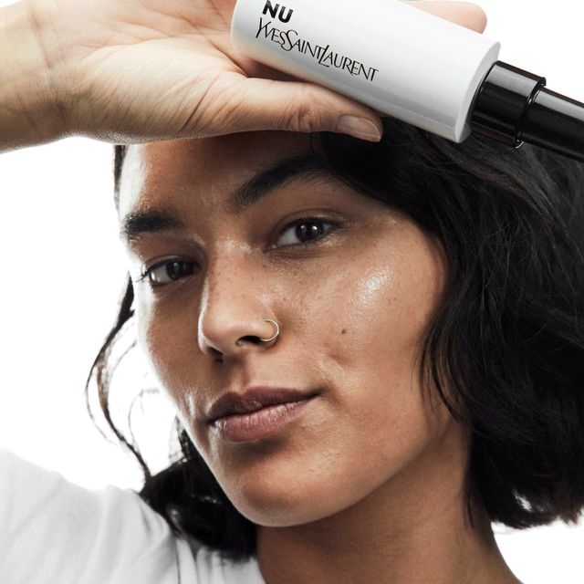 NU DEWY MIST Hydrating Face Spray with Hyaluronic Acid