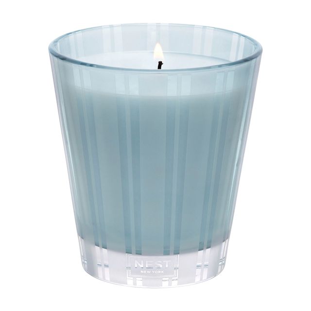 NEST New York Driftwood & Chamomile Candle 8.1 oz/ 230 g