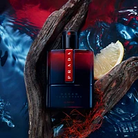 Luna Rossa Ocean Le Parfum with Lemon & Oakwood