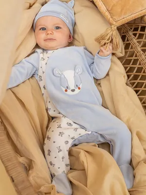 Pyjama en velours et bonnet assorti bébé garçon