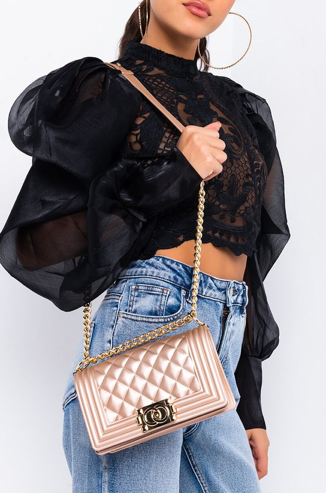 16 Best Quilted Handbags for Any Season - Lindsey Lutz