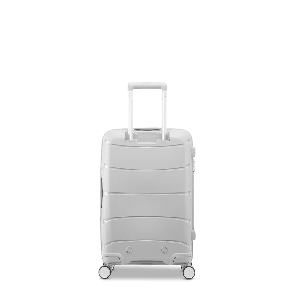 Outline Pro Hardside 21.5" Carry-on