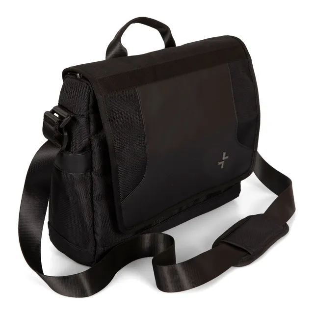 Tracker Wellington RFID 13 Messenger Bag