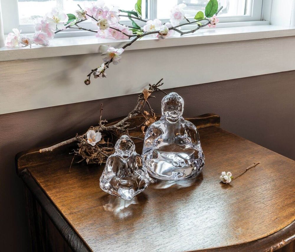 Medium Glass Buddha | Handmade Home Decor | Simon Pearce