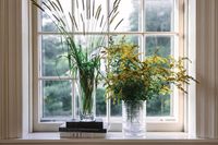 Medium Woodbury Vase | Handmade Glass Decor | Simon Pearce