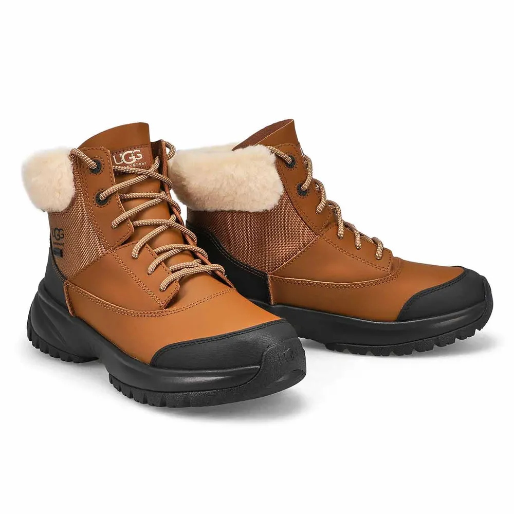 Womens Yose Fluff V2 Winter Boot - Chestnut