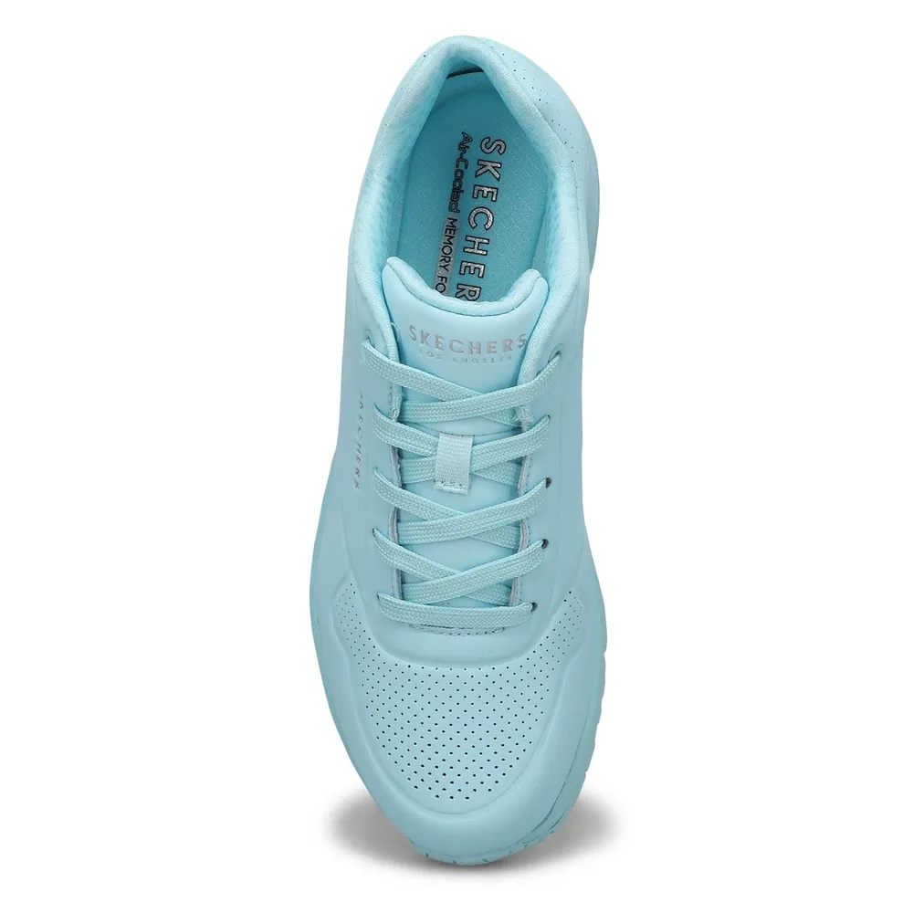 Womens Uno Stand On Air Sneaker - Light Blue
